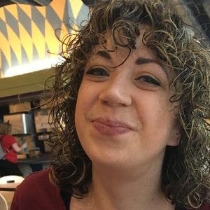 Meet your Posher, Carlyn